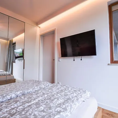 Citystay Waterlane Island Apartment Gdansk